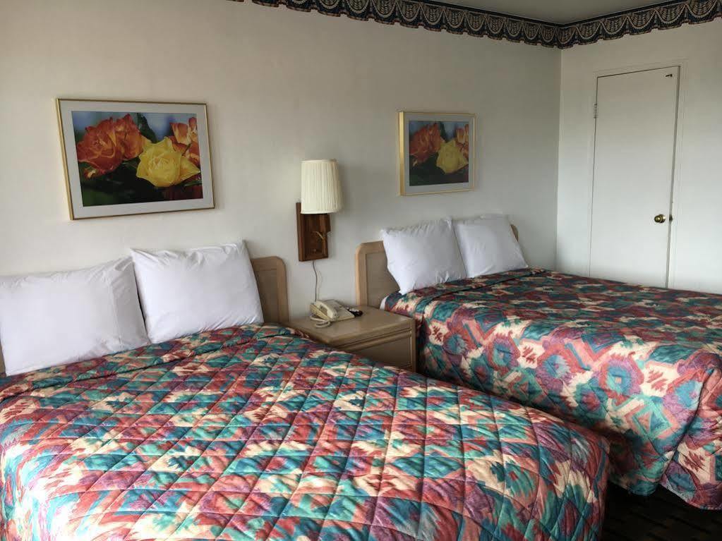 兰布林玫瑰汽车旅馆 金曼 外观 照片